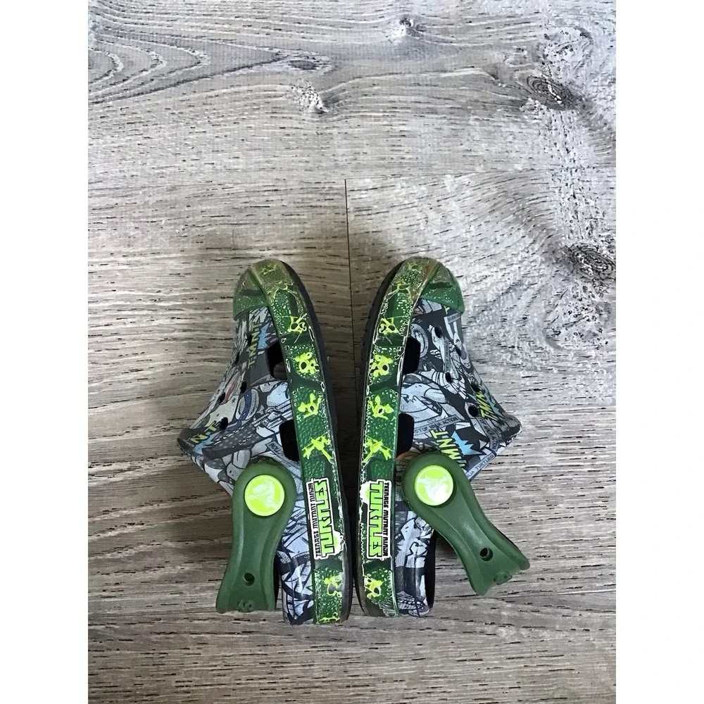 Teenage Mutant Ninja Turtles TMNT Crocs - C 7 Toddler Slip On Clogs